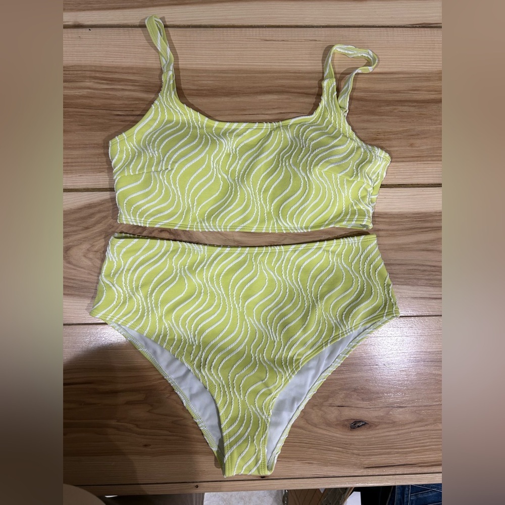 Yellow and White Swirl Bikini Set - Picture 1 of 2